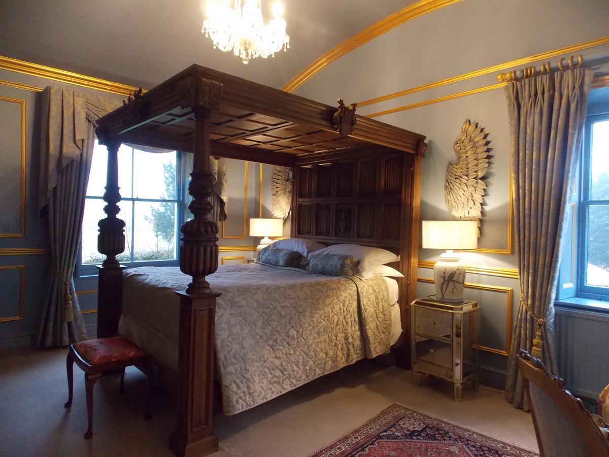 Rectory Manor Guest House Лавенем Екстериор снимка